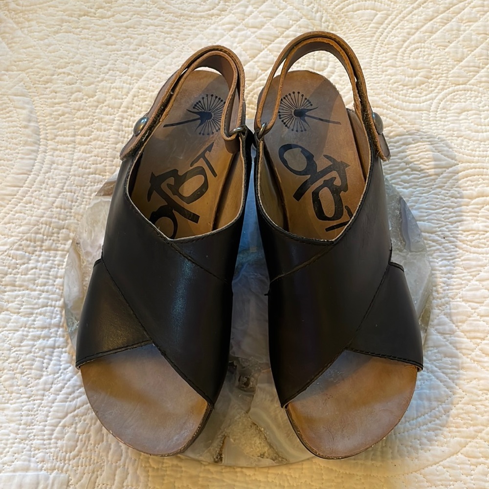 OTBT Platform Sandals
